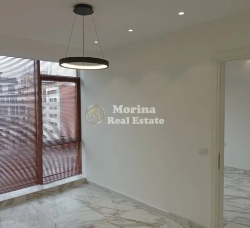 Tirane, jepet me qera ambjent biznesi Kati 7, 70 m² 1.200 € (Rruga e Kavajes)