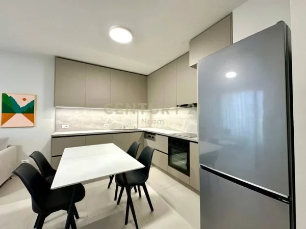 Tirane, jap me qera apartament 1+1 Kati 5, 71 m² 650 € 