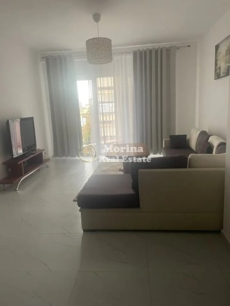 Tirane, jepet me qera apartament 1+1 Kati 3, 75 m² 500 € (Don Bosko)