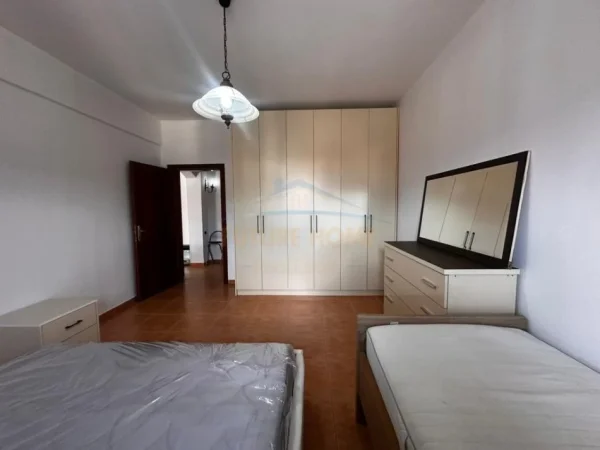Tirane, jepet me qera apartament 1+1 Kati 6, 85 m² 550 € (Rruga Karl Gega , Bulevardi i Ri)