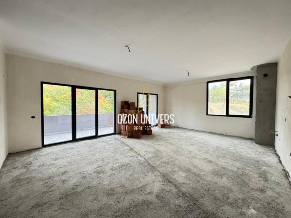 Tirane, shitet apartament 3+1+Ballkon Kati 2, 169 m² 252.075 € (Bellevue Residence, Rruga e Elbasanit, Perballë Xibrakut Tirana, Albania)