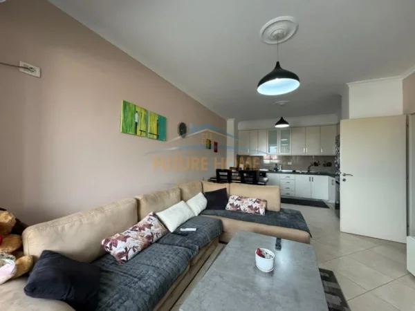 Tirane, jepet me qera apartament 2+1 Kati 2, 103 m² 550 € (Astir , Rruga Loni Ligori)