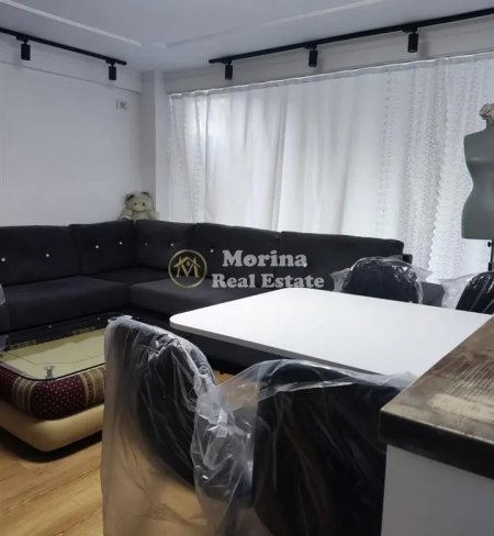 Tirane, jepet me qera apartament 1+1 Kati 2, 70 m² 700 € (Yzberisht)