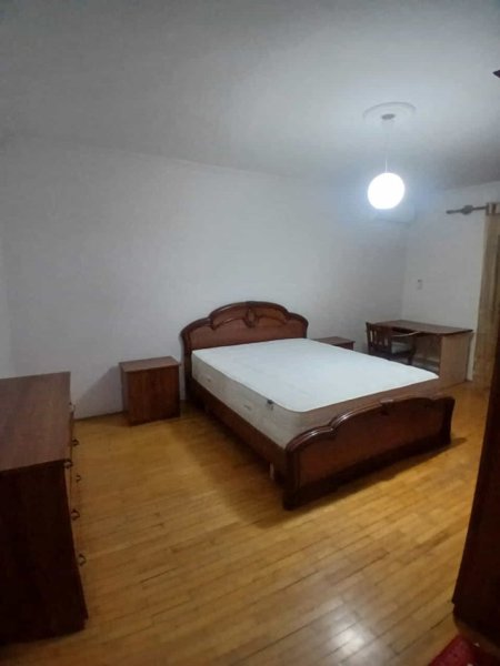 Tirane, jepet me qera apartament 2+1 Kati 6, 127 m² 600 € (Rruga Lord Bajron 1)