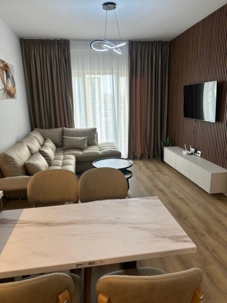 Tirane, jepet me qera apartament 2+1 Kati 8, 77 m² 1.000 € 