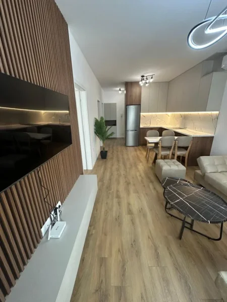 Tirane, jepet me qera apartament 2+1 Kati 8, 77 m² 1.000 € 