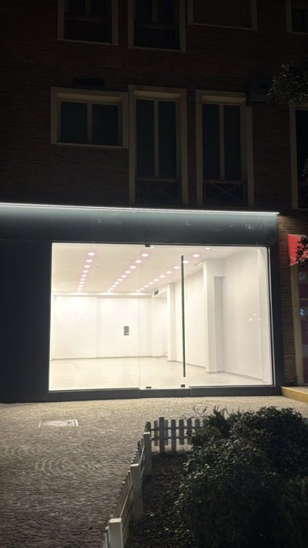 Jepet me Qera Ambient Biznesi ne Vijë te Parë, Afer Delijorgjit, Kati 0, 165 m² 4.500 €uro