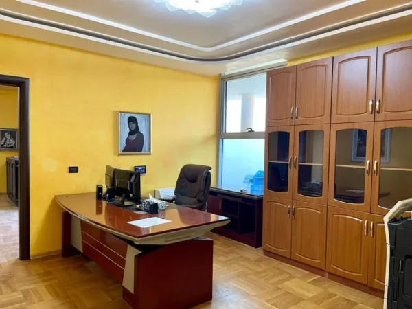 SHITET GODINE 4 KATESHE , 2.452 m² 3.000.000 € (KASHAR)