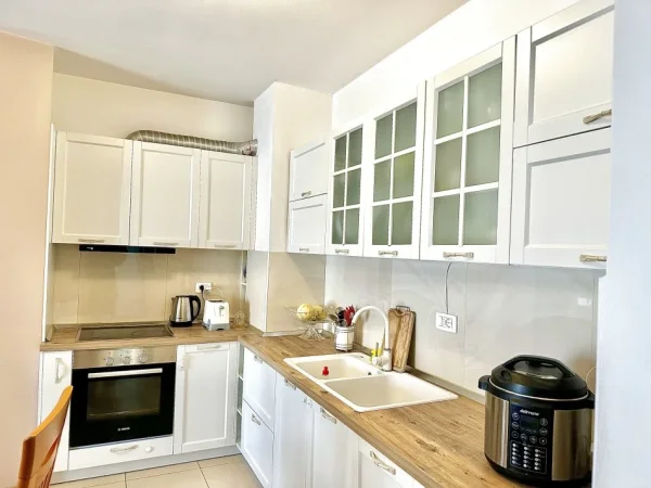 Tirane, shitet apartament 2+1+Ballkon Kati 10, 68 m² 163000 € (Rruga Artan Lenja, Kompleksi Magnet)