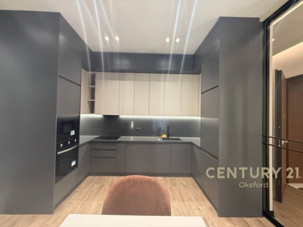 Tirane, jepet me qera apartament 1+1+Aneks+Ballkon Kati 5, 78 m² 1.050 € (Kompleksi Deliorgji)