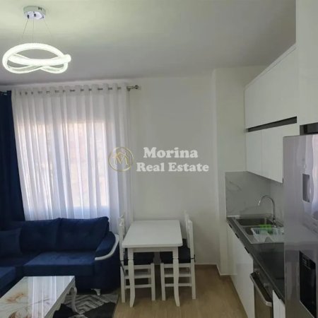 Tirane, jepet me qera apartament 1+1 Kati 3, 75 m² 500 € (Rruga Egnatia)