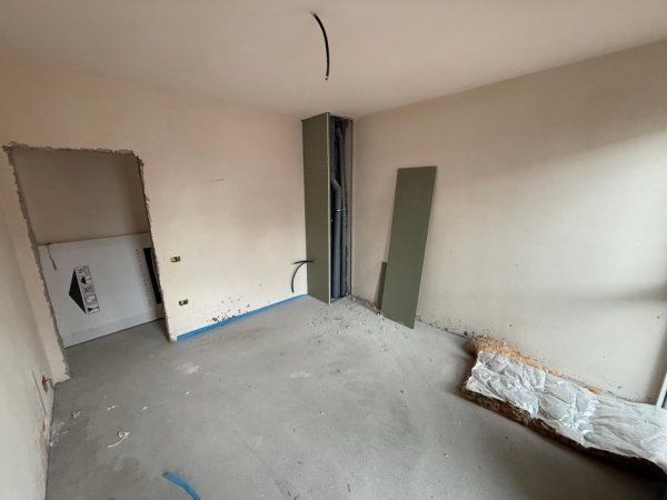 Tirane, shitet apartament 2+1 Kati 5, 101 m² (Blloku prane sheshit Willson)