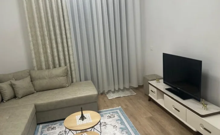 Tirane, jepet me qera apartament 2+1 Kati 3, 80 m² 450 € (univers city)