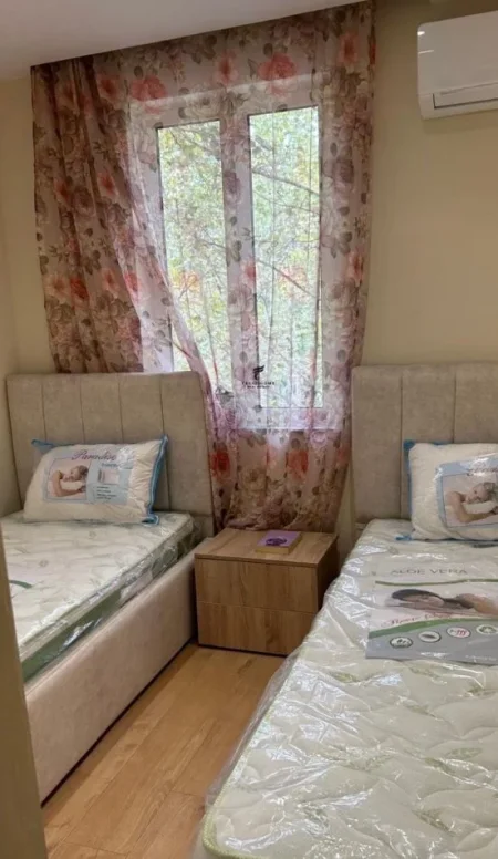 Tirane, jepet me qera apartament 2+1 Kati 4, 80 m² 550 € (VASIL SHANTO)
