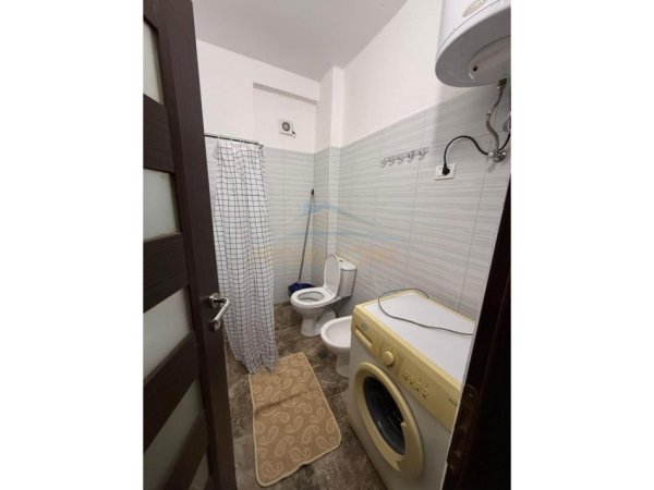 Durres, jepet me qera apartament 3+1+Ballkon Kati 4, 101 m² 