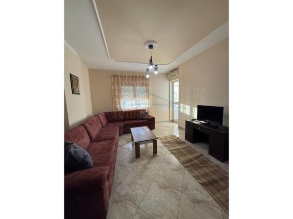 Durres, jepet me qera apartament 3+1+Ballkon Kati 4, 101 m² 