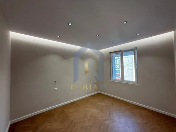 Tirane, shes apartament 2+1+Ballkon Kati 4, 90 m² 255.000 €