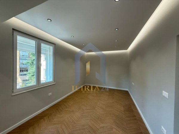 Tirane, shes apartament 2+1+Ballkon Kati 4, 90 m² 255.000 €