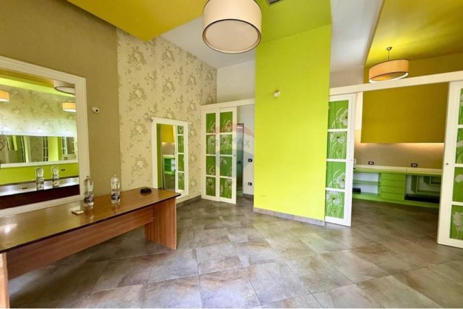 Tirane, jepet me qera ambjent biznesi Kati 0, 50 m² 450 € (Bilal Golemi Rruga Bilal Golemi, Tiranë)