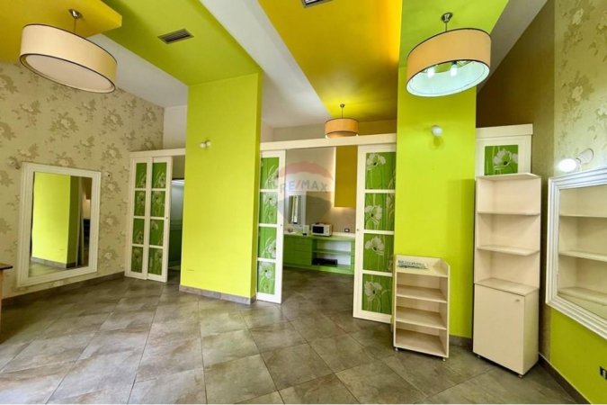Tirane, jepet me qera ambjent biznesi Kati 0, 50 m² 450 € (Bilal Golemi Rruga Bilal Golemi, Tiranë)