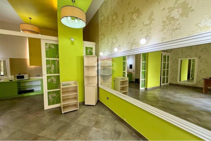 Tirane, jepet me qera ambjent biznesi Kati 0, 50 m² 450 € (Bilal Golemi Rruga Bilal Golemi, Tiranë)