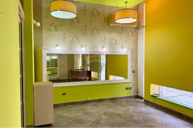 Tirane, jepet me qera ambjent biznesi Kati 0, 50 m² 450 € (Bilal Golemi Rruga Bilal Golemi, Tiranë)