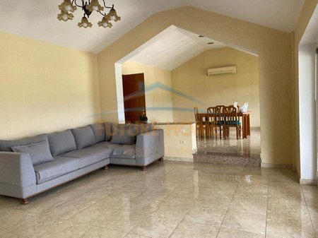 Tirane, jepet me qera apartament+verande | Penthouse 2+1 Kati 6, 310 m² 1.550 € 