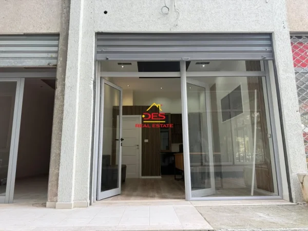 Vlore, shitet ambjent biznesi Kati 0, 23 m² 68.000 € (Rruga Gjergj Kastrioti)
