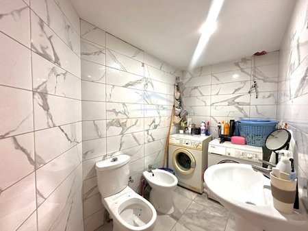 Tirane, shitet apartament duplex Kati 0, 46 m² 87.000 € 