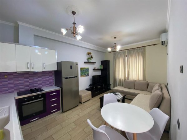 Tirane, shitet apartament 1+1 Kati 9, 58 m² 105.000 € (ASTIR)