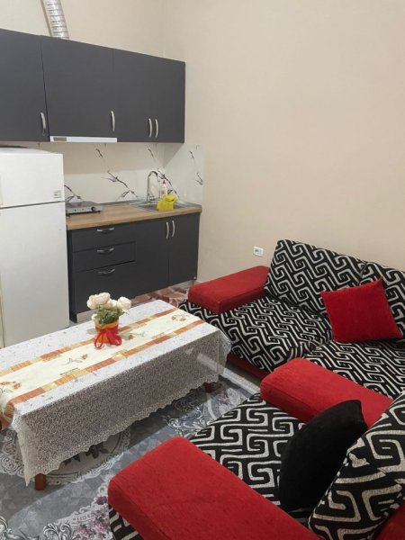 Durres, jepet me qera apartament 1+1 Kati 2, 50 m² 250 € (Durres Plazh)