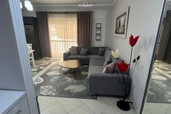 Tirane, jepet me qera apartament 1+1+Ballkon Kati 5, 73 m² 600 € (Vizion Plus)
