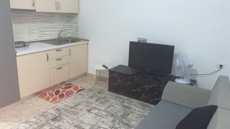 Durres, jepet me qera apartament 1+1 Kati 2, 50 m² 250 € (Durres Plazh)