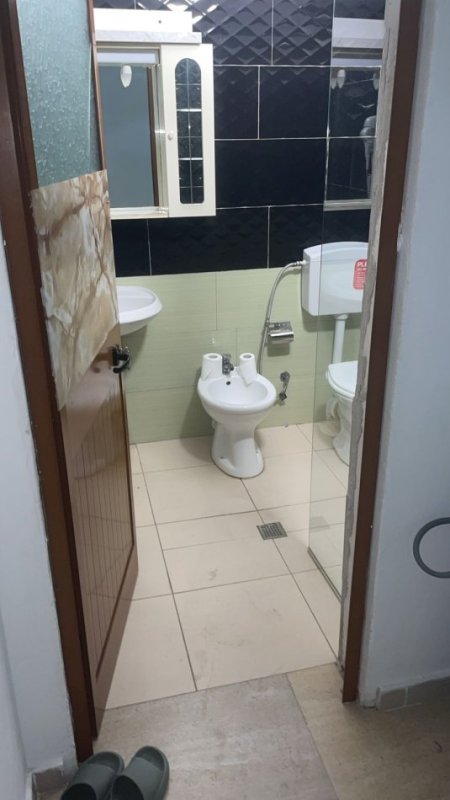 Durres, jepet me qera apartament 1+1 Kati 2, 50 m² 250 € (Durres Plazh)