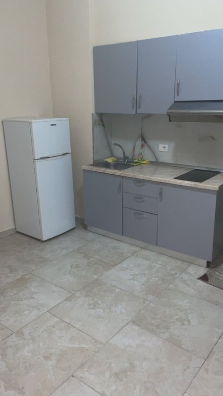 Durres, jepet me qera apartament 1+1 Kati 2, 50 m² 250 € (Durres Plazh)
