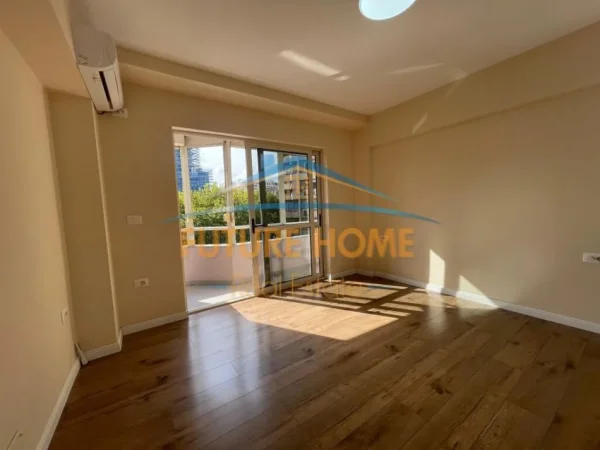 Tirane, jepet me qera zyre Kati 2, 74 m² 900 € (Rruga Qemal Stafa tek 9 katshet)