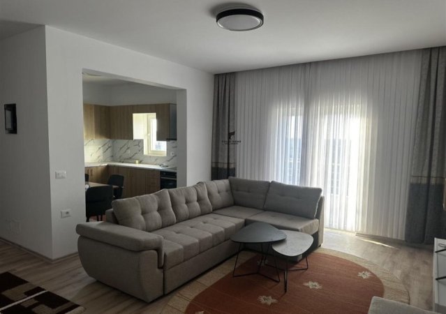 Tirane, jepet me qera apartament 3+1 Kati 2, 120 m² 700 € (SELITE)