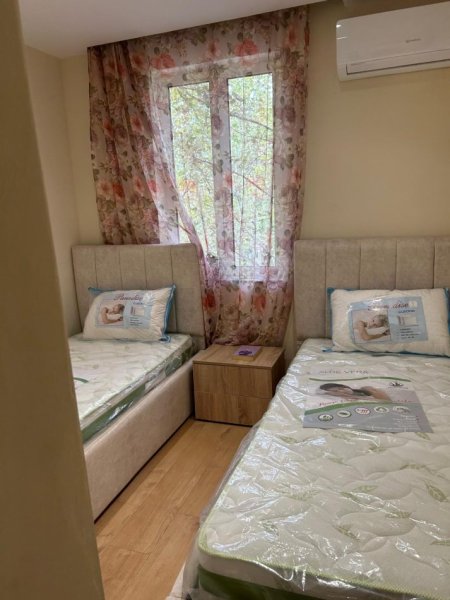 Tirane, jepet me qera apartament 2+1 Kati 4, 80 m² 550 € (tek Bulevardi Bajram Curri.)