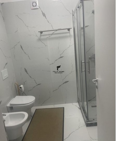 Tirane, jepet me qera apartament 1+1 Kati 3, 75 m² 500 € (ZOGU I ZI)