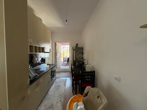Tirane, shitet apartament 1+1+Ballkon , 66 m² 99.000 € 