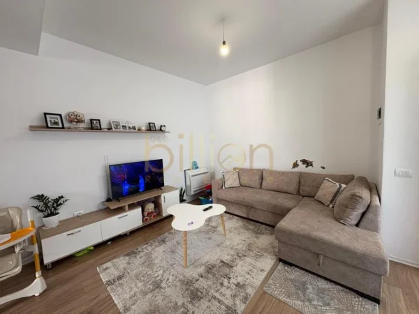 Tirane, shitet apartament 1+1+Ballkon , 66 m² 99.000 €
