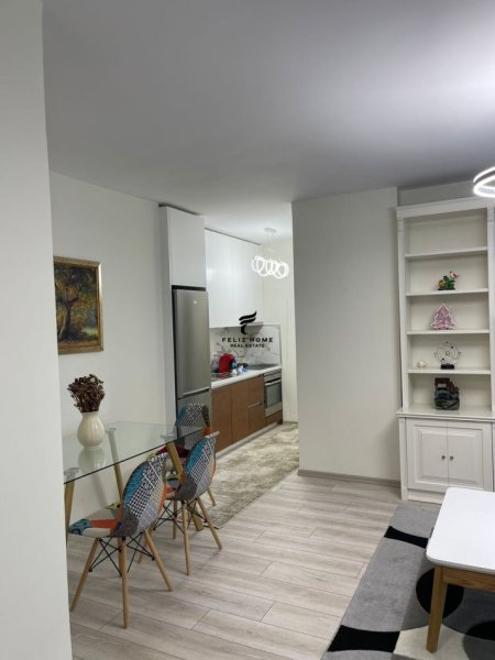 Jepet me qera apartament 1+1 Kati 8, 70 m² 1.000 € (RRUGA E KOSOVAREVE)