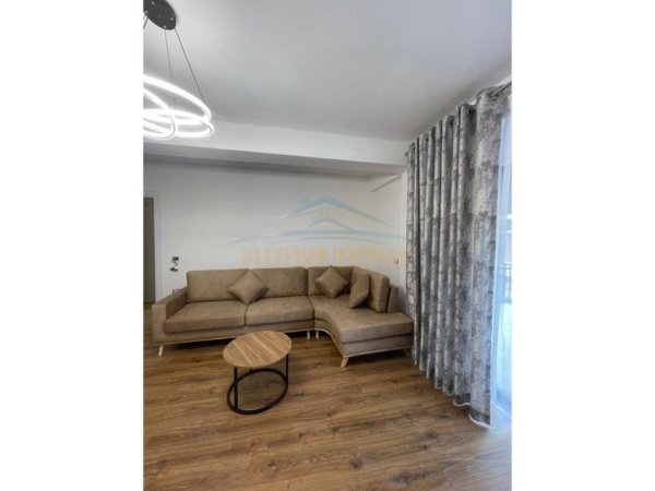 Tirane, jepet me qera apartament 1+1 , 91 m² 700 € (Rezidenca Kodra e Diellit 2, Tiranë.)