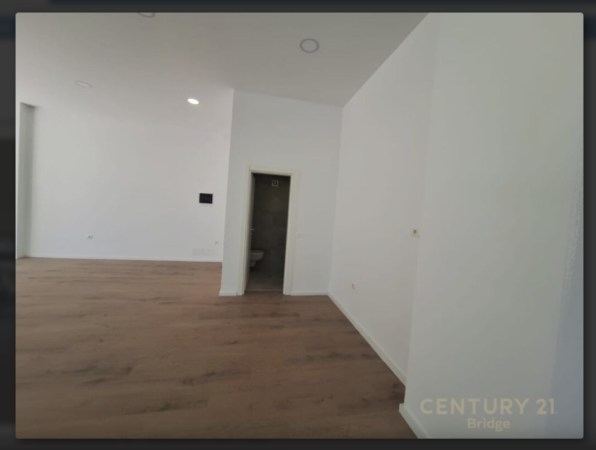 Tirane, shes ambjent biznesi Kati 0, 95 m² 350.000 € (Rruga Don Bosko)