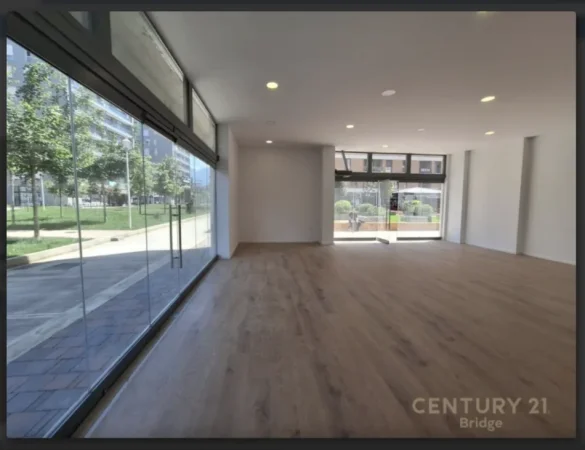 Tirane, shes ambjent biznesi Kati 0, 95 m² 350.000 € (Rruga Don Bosko)