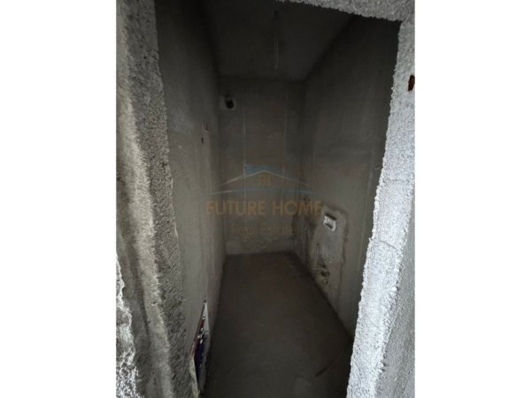 Tirane, shitet apartament 1+1 Kati 8, 56 m² 94.384 € (Fusha E Aviacionit)