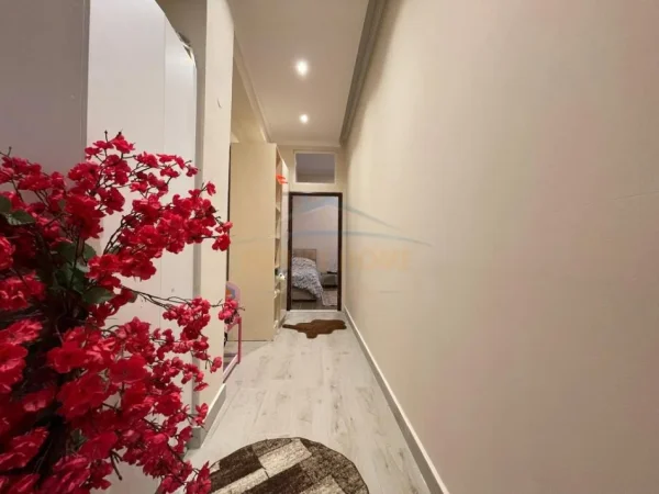 Tirane, shitet shtepi 2+1 , 185 m² 245.000 € (Vasil Shanto, Tirane)