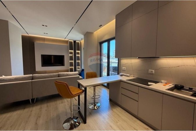 Tirane, jepet me qera apartament 2+1 Kati 4, 127 m² 1.000 € 