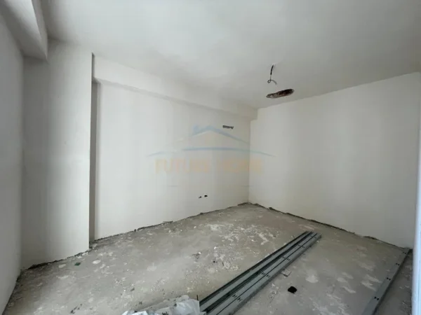 Tirane, shitet apartament 2+1+Ballkon Kati 5, 108 m² 220.785 € (Bulevardi i Ri)