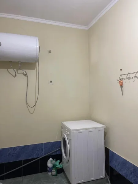 Tirane, jepet me qera Vile 1 Katshe Kati 1, 500 € 